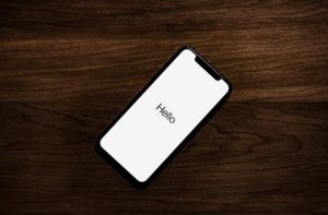 Apakah Aplikasi Android Bisa Berjalan di iPhone